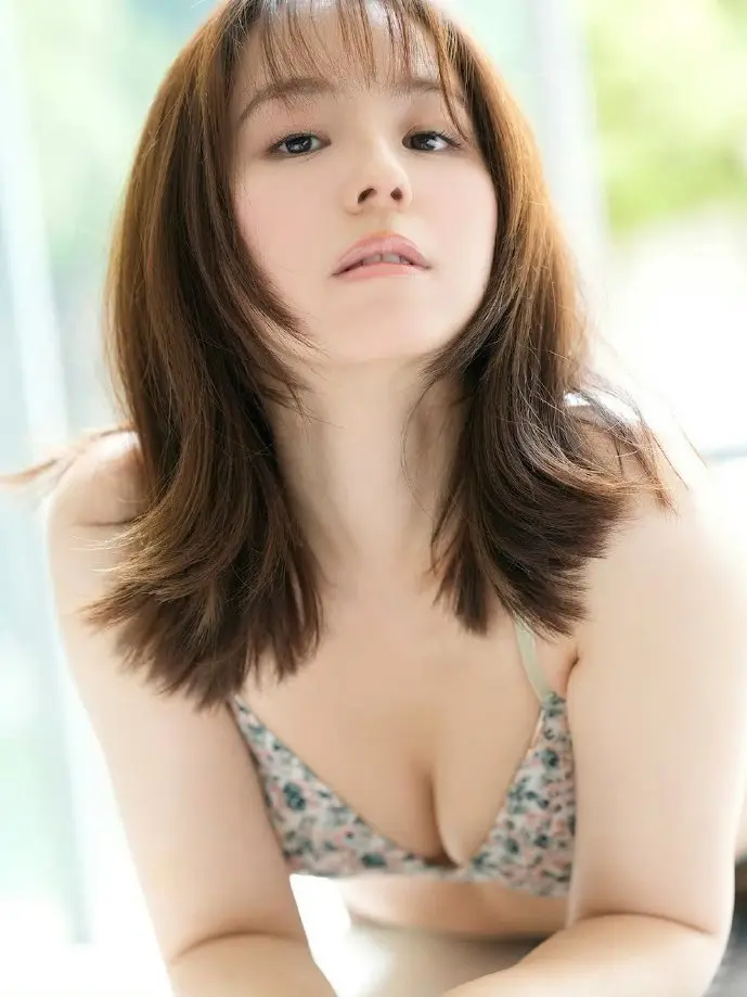 闪贷App广告与真实利率对比